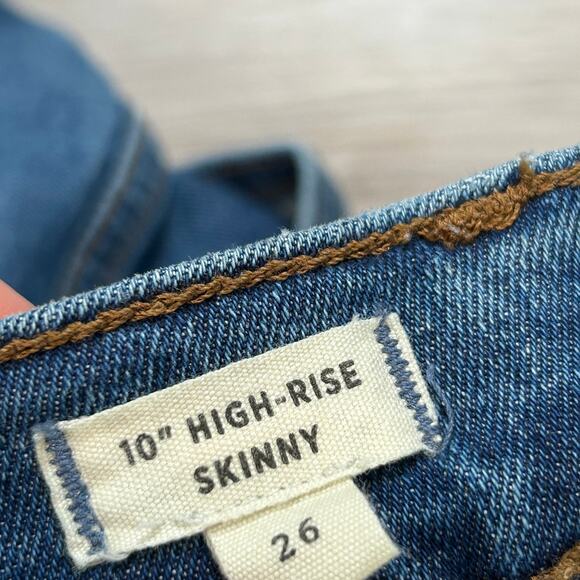 Madewell 10" High Rise Skinny Jeans Raw Hem Button Fly Dark Wash Size 26 - Picture 9 of 11